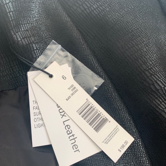 Black faux leather blazer - Picture 5 of 5